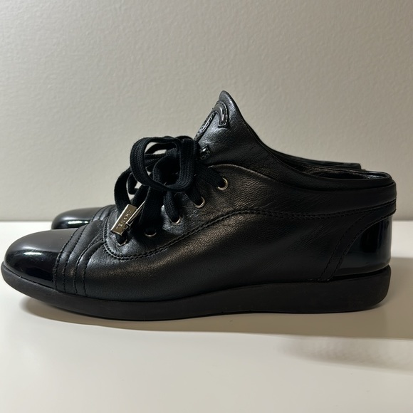 Auth CHANEL Black Leather Cap Toe CC Sneakers Size 37 - Picture 5 of 11